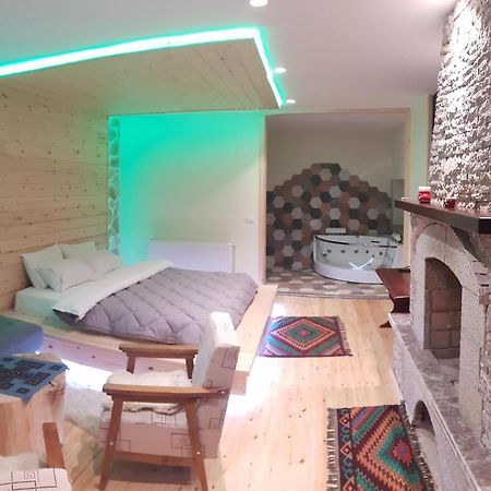 Pashuta Hotel Voskopojë Eksteriør billede
