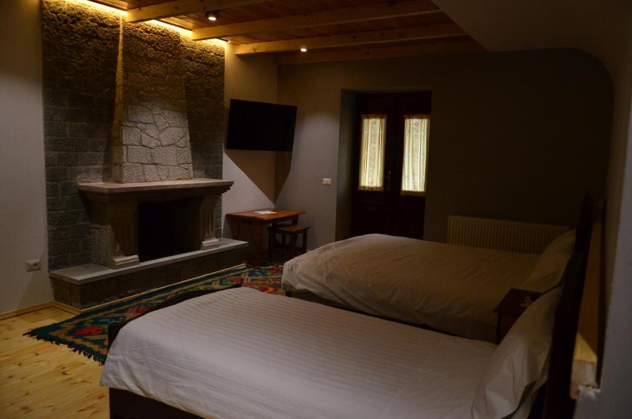 Pashuta Hotel Voskopojë Eksteriør billede