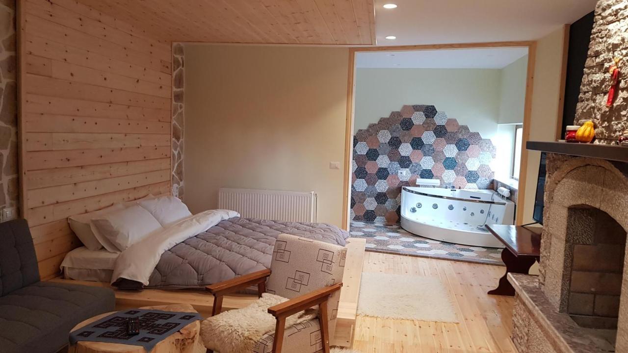 Pashuta Hotel Voskopojë Eksteriør billede